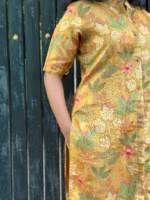 Elegant Floral Printed Kurti - Image 3